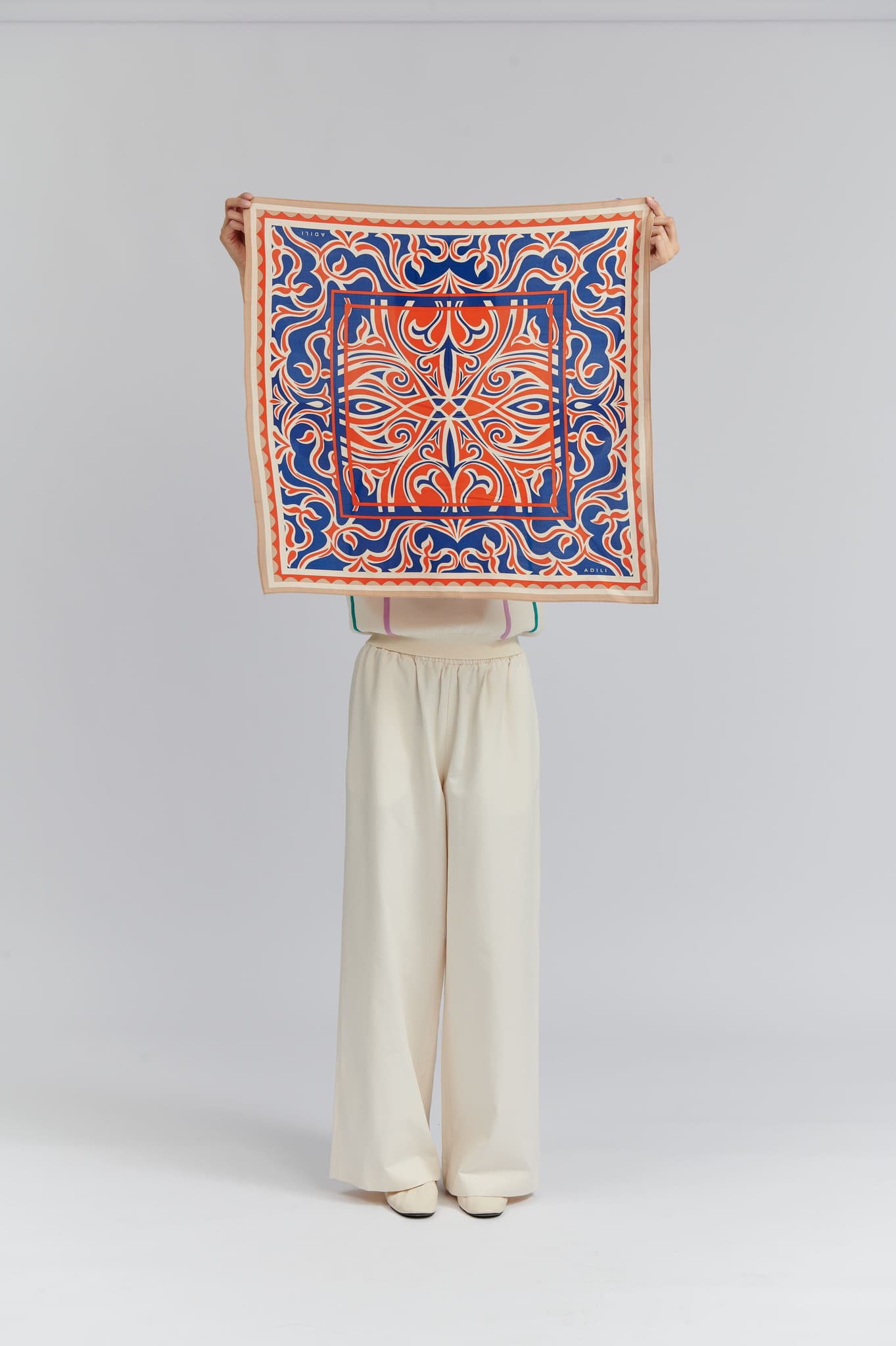 ПЛАТОК вискоза | 70х70 | (244-02) «Гүлденген бақтың құпиялары»